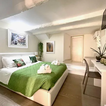 Residenza Donna Peppina 4*